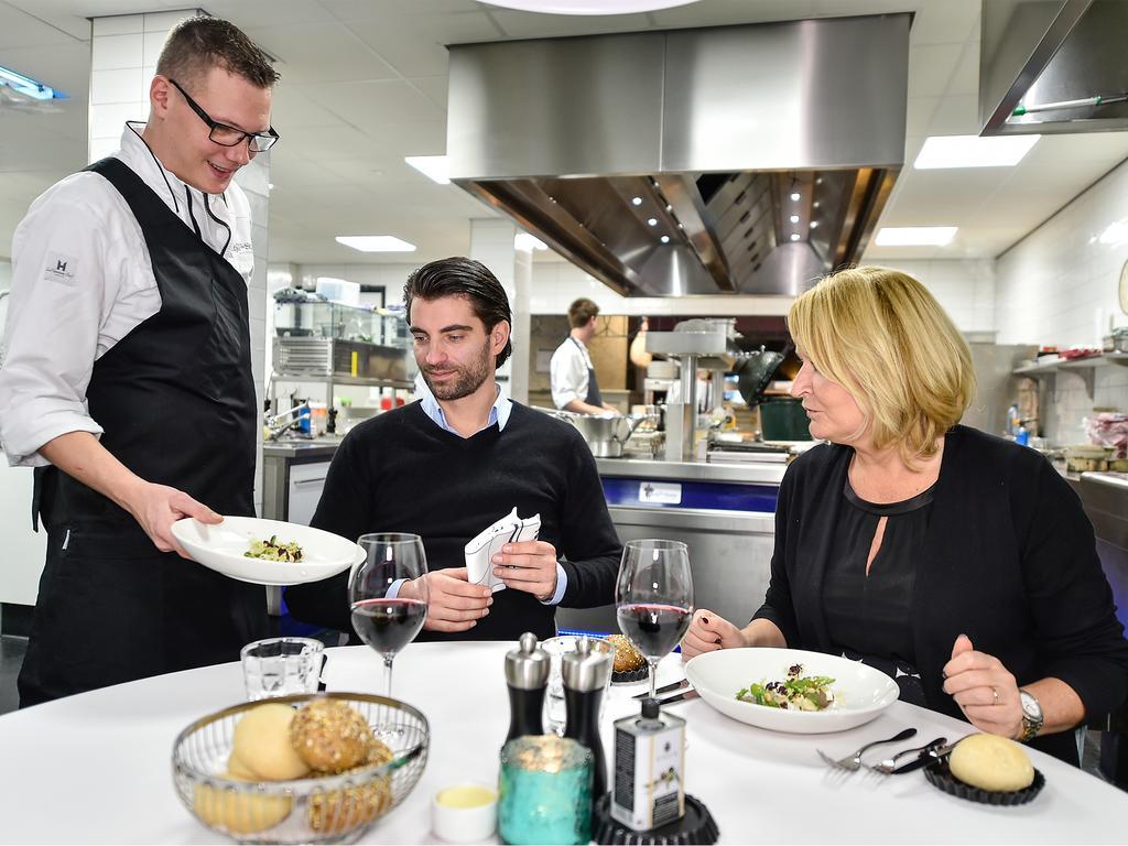 Brasserie-Hotel Antje Van De Statie Weert Dış mekan fotoğraf