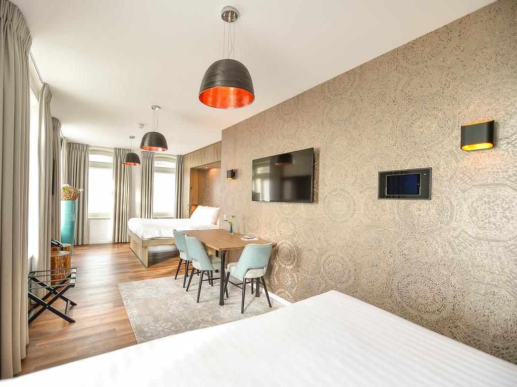 Brasserie-Hotel Antje Van De Statie Weert Dış mekan fotoğraf
