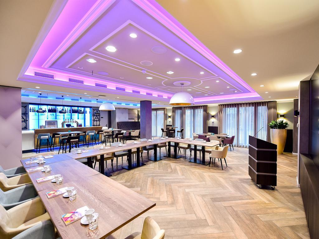 Brasserie-Hotel Antje Van De Statie Weert Dış mekan fotoğraf