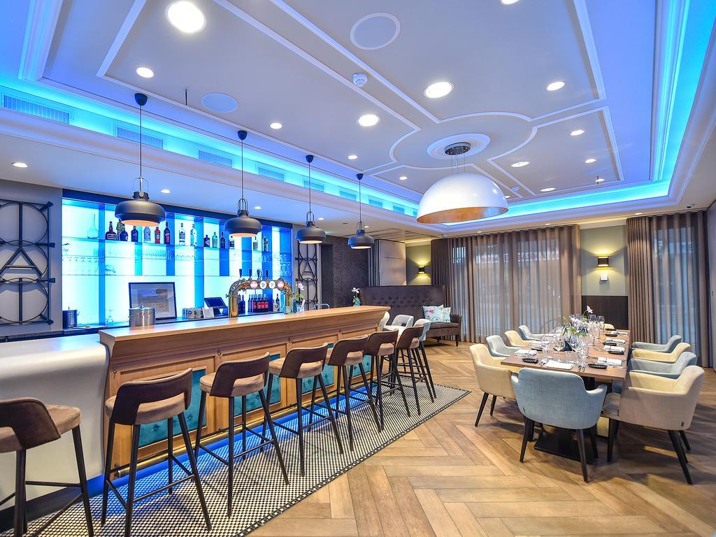 Brasserie-Hotel Antje Van De Statie Weert Dış mekan fotoğraf