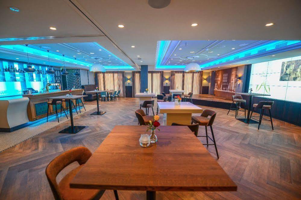 Brasserie-Hotel Antje Van De Statie Weert Dış mekan fotoğraf