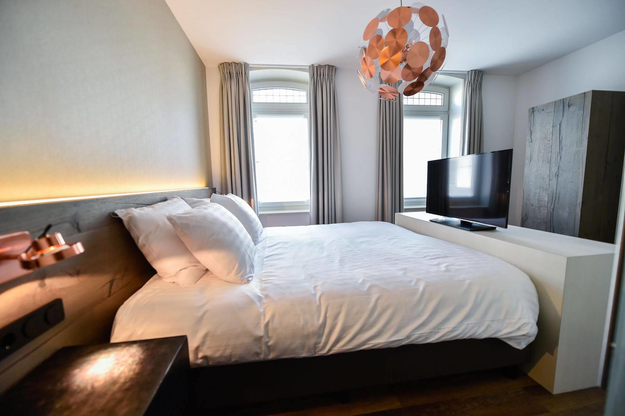 Brasserie-Hotel Antje Van De Statie Weert Dış mekan fotoğraf
